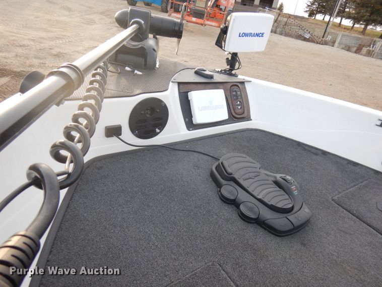 image for item IO9578 2002 Ranger 620VS  boat