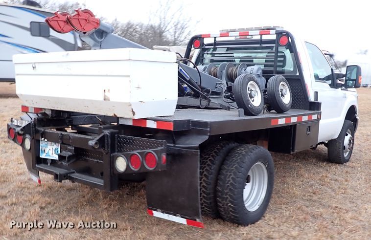 image for item IS9374 2015 Ford F350 Super Duty XL  tow truck