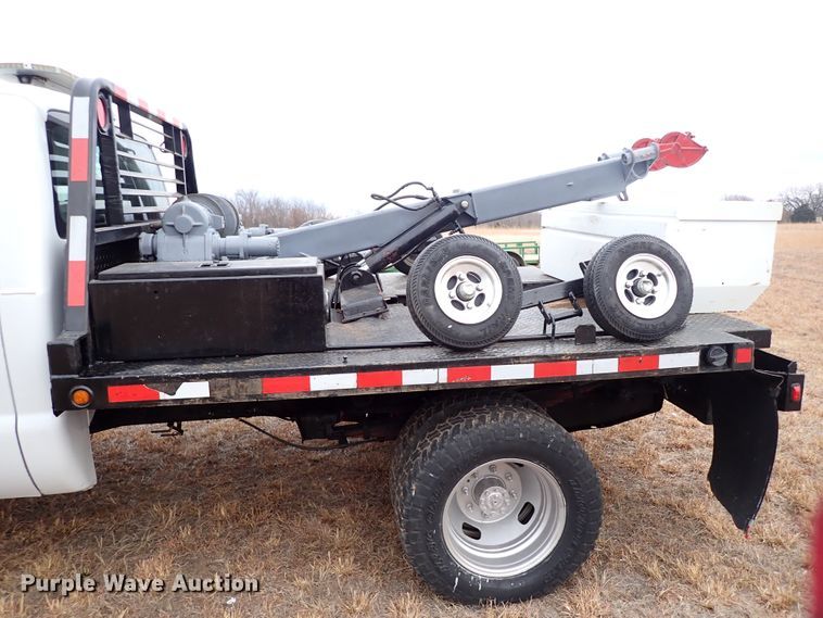 image for item IS9374 2015 Ford F350 Super Duty XL  tow truck