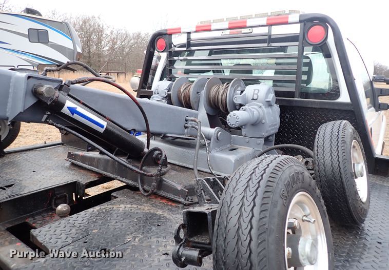 image for item IS9374 2015 Ford F350 Super Duty XL  tow truck