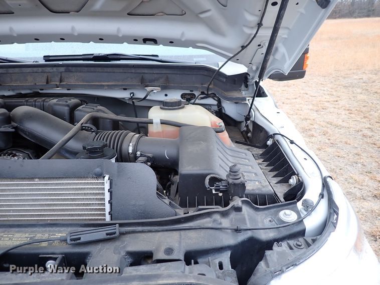 image for item IS9374 2015 Ford F350 Super Duty XL  tow truck