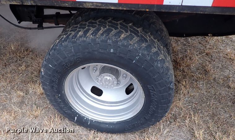 image for item IS9374 2015 Ford F350 Super Duty XL  tow truck