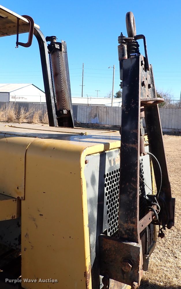 image for item IS9378 Caterpillar  forklift