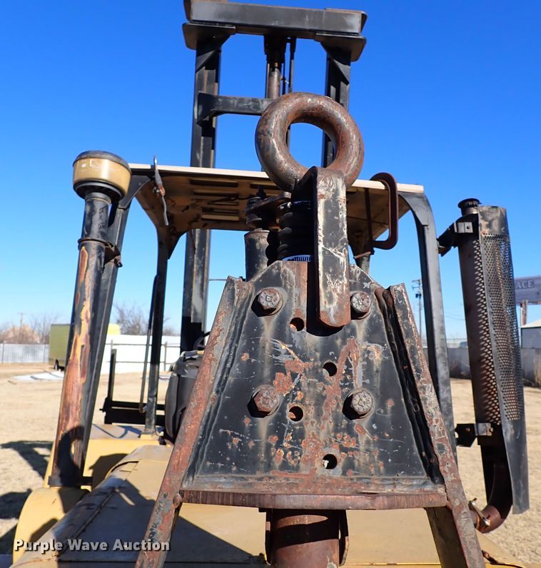 image for item IS9378 Caterpillar  forklift