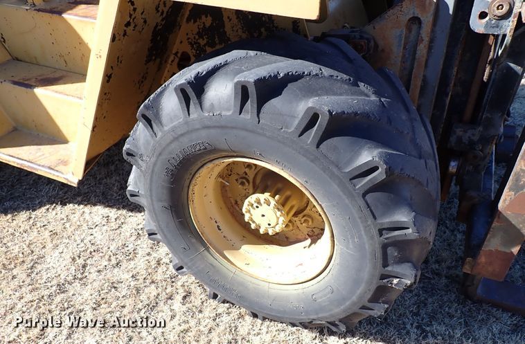 image for item IS9378 Caterpillar  forklift