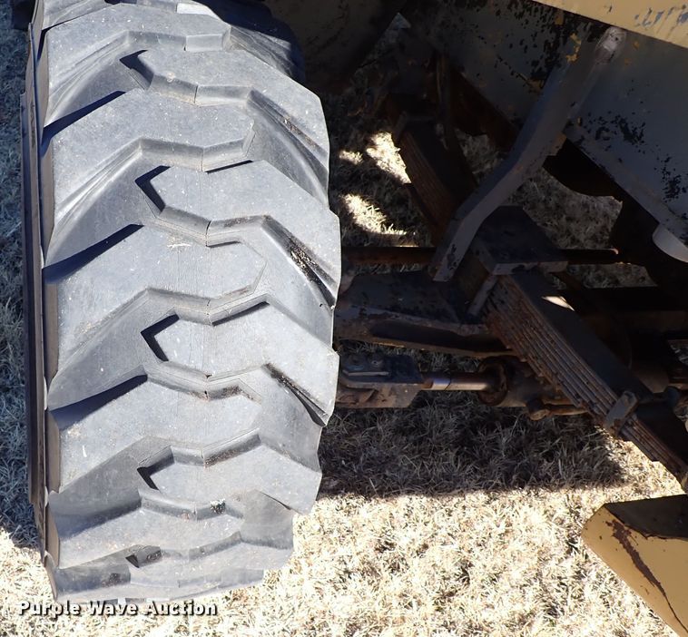 image for item IS9378 Caterpillar  forklift