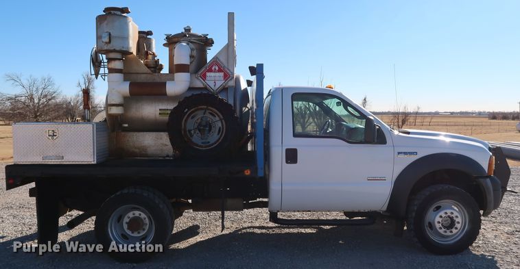 image for item IY9056 2006 Ford F550 Super Duty XL  flatbed truck