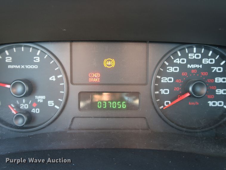 image for item IY9056 2006 Ford F550 Super Duty XL  flatbed truck