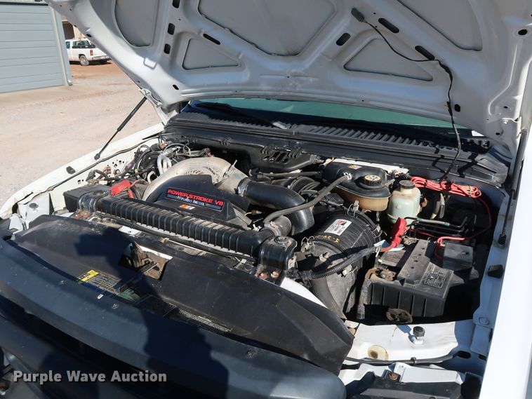 image for item IY9056 2006 Ford F550 Super Duty XL  flatbed truck