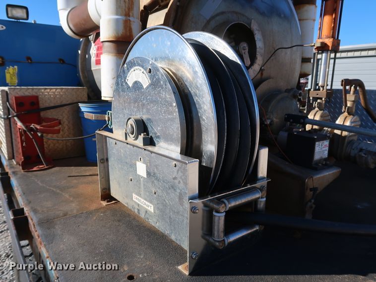 image for item IY9056 2006 Ford F550 Super Duty XL  flatbed truck