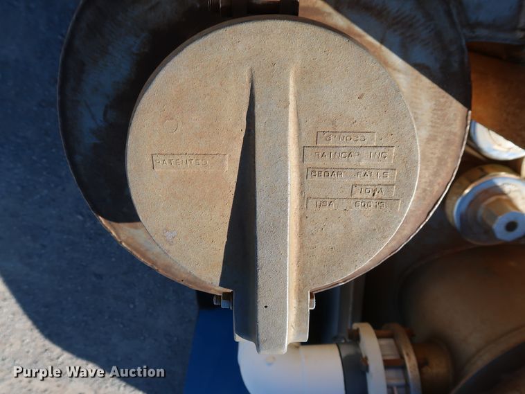 image for item IY9056 2006 Ford F550 Super Duty XL  flatbed truck