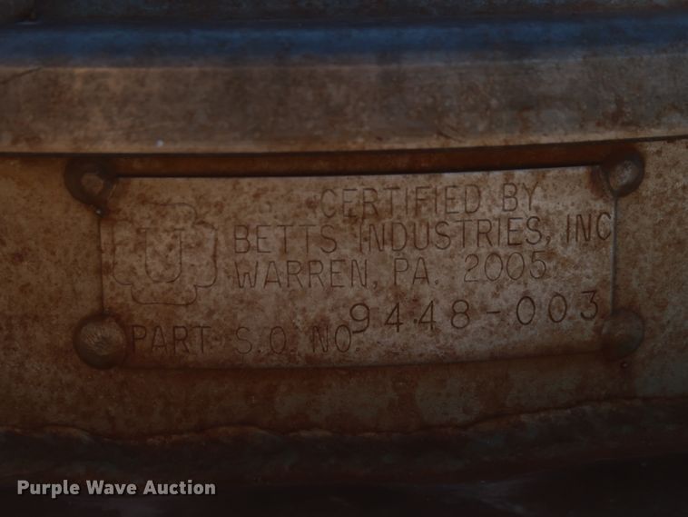 image for item IY9056 2006 Ford F550 Super Duty XL  flatbed truck