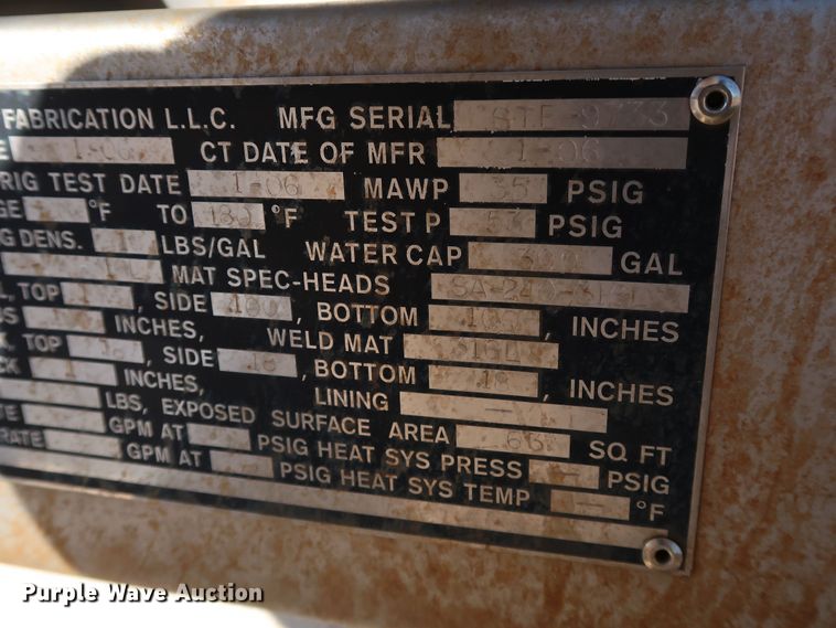 image for item IY9056 2006 Ford F550 Super Duty XL  flatbed truck