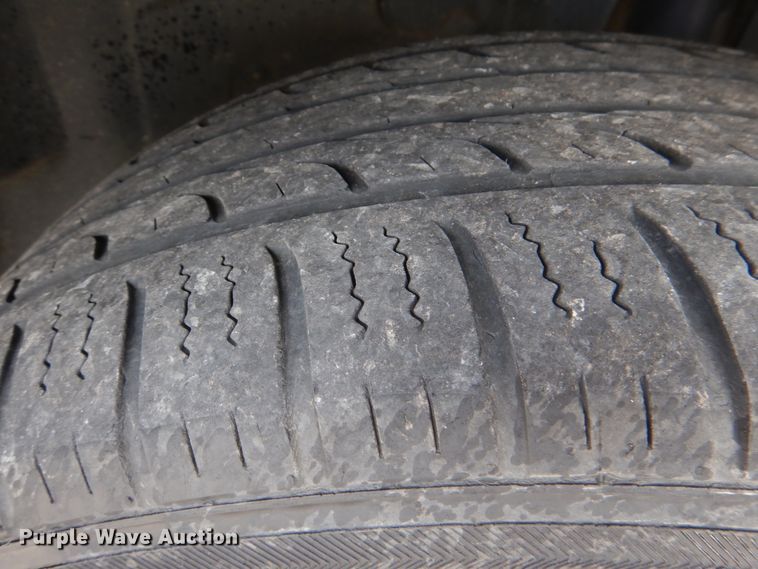 image for item JD9435 2013 Ford Explorer XLT  SUV