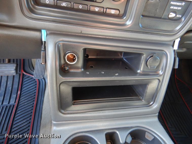 image for item JD9454 2004 Chevrolet Silverado 1500  Joe Gibbs Performance Ext. Cab pickup truck