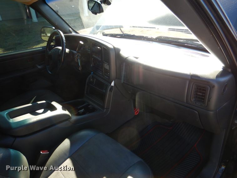 image for item JD9454 2004 Chevrolet Silverado 1500  Joe Gibbs Performance Ext. Cab pickup truck