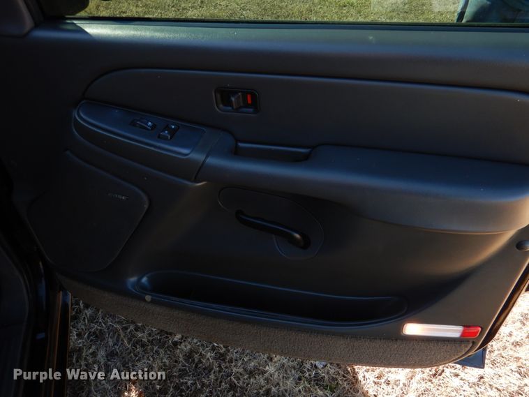 image for item JD9454 2004 Chevrolet Silverado 1500  Joe Gibbs Performance Ext. Cab pickup truck