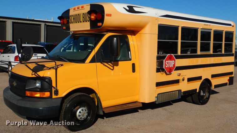 image for item JD9460 2009 Chevrolet Express 3500  school bus