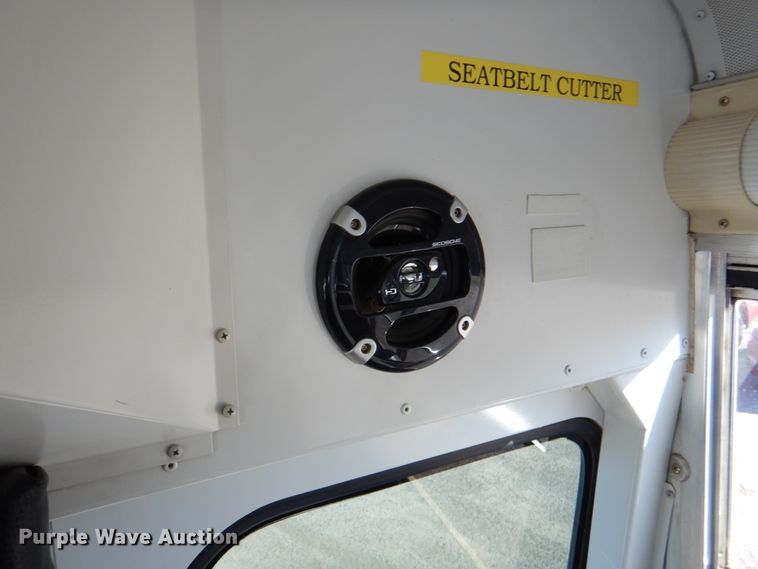 image for item JD9460 2009 Chevrolet Express 3500  school bus