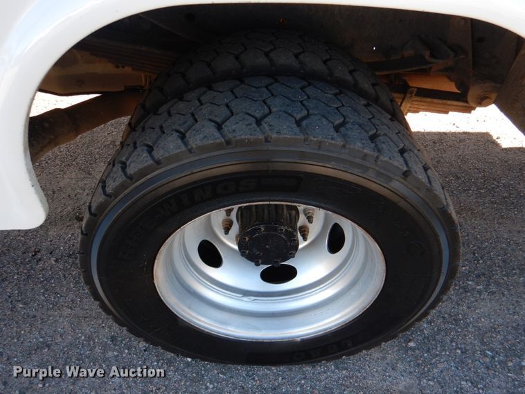 image for item JD9461 2012 Ford F550 Super Duty XL  utility / service truck