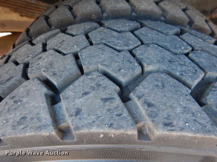 image for item JD9461 2012 Ford F550 Super Duty XL  utility / service truck