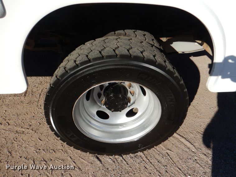 image for item JD9461 2012 Ford F550 Super Duty XL  utility / service truck