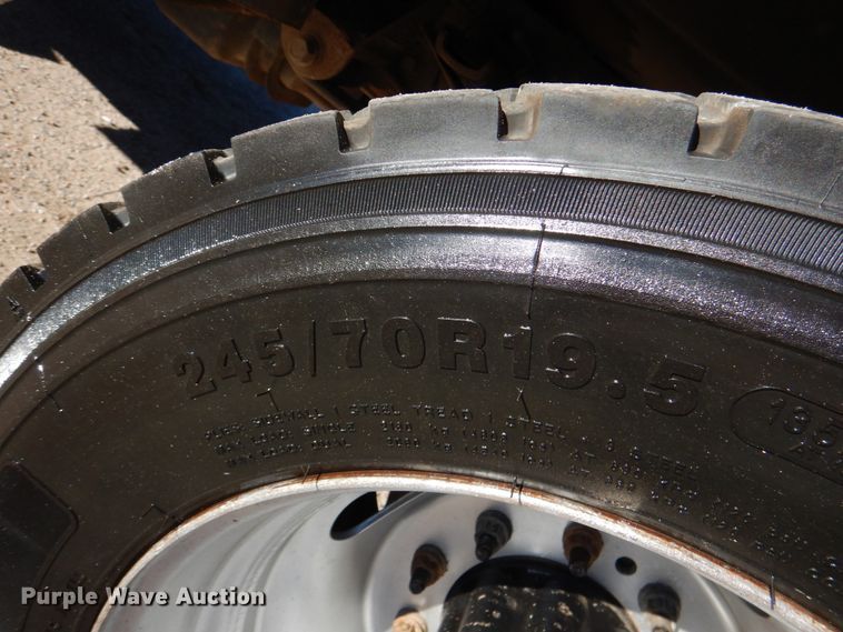 image for item JD9461 2012 Ford F550 Super Duty XL  utility / service truck