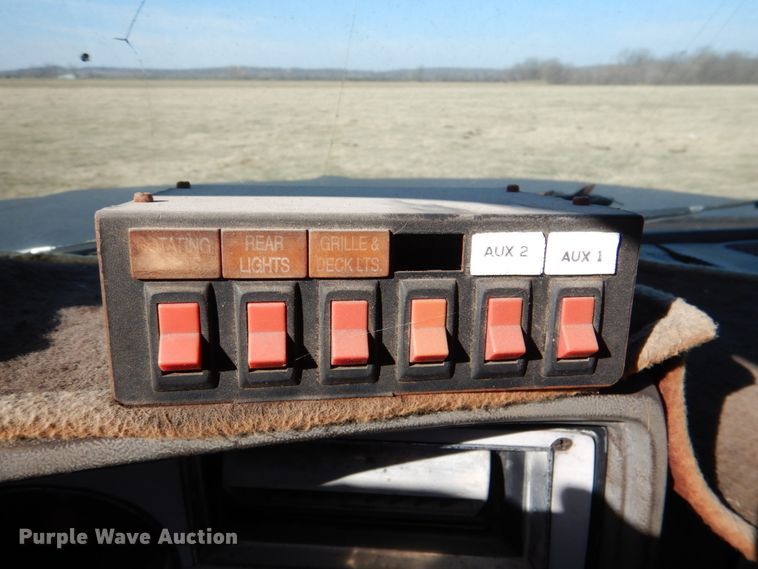 image for item JD9468 1981 Chevrolet C3500  rollback truck