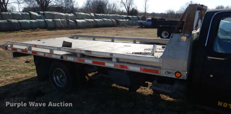 image for item JD9468 1981 Chevrolet C3500  rollback truck