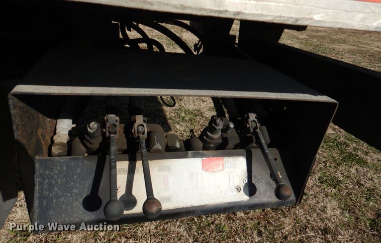 image for item JD9468 1981 Chevrolet C3500  rollback truck