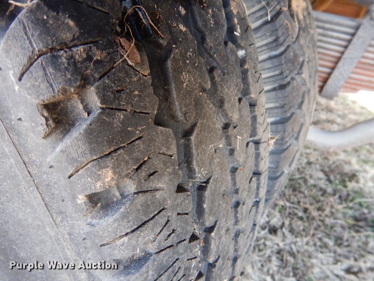 image for item JD9468 1981 Chevrolet C3500  rollback truck