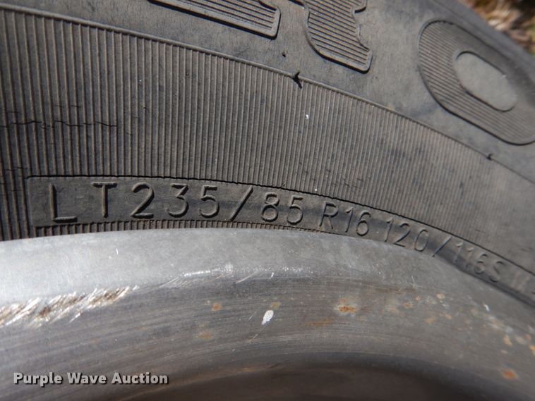 image for item JD9468 1981 Chevrolet C3500  rollback truck