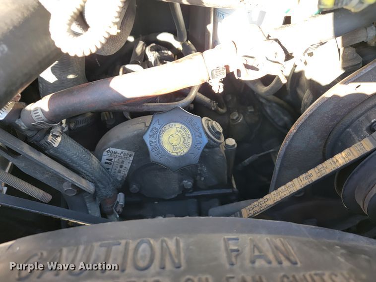 image for item JE9113 1988 Ford E350  ambulance