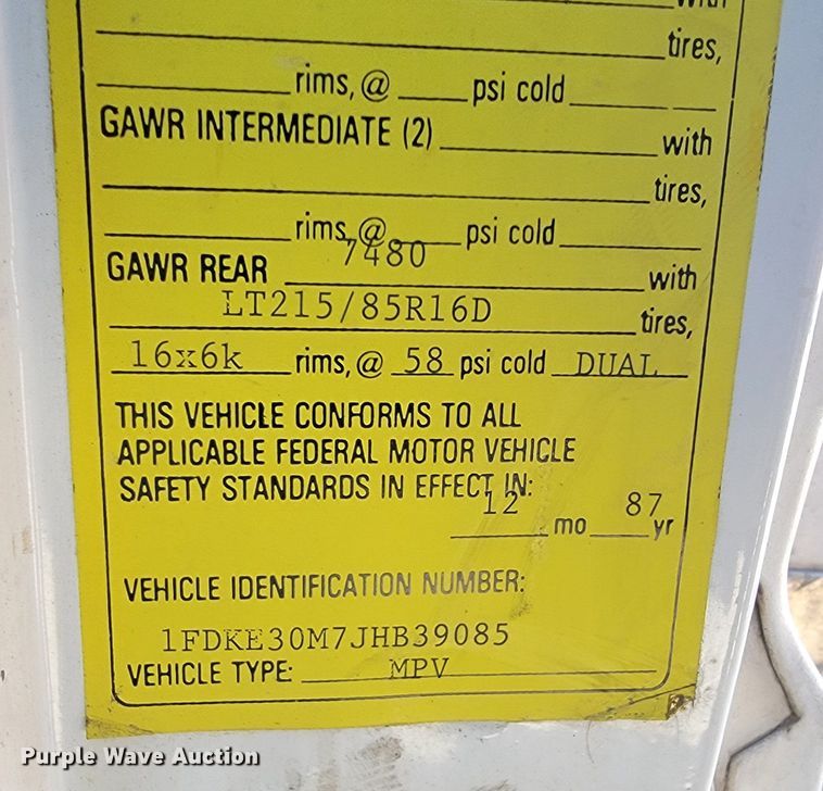 image for item JE9113 1988 Ford E350  ambulance