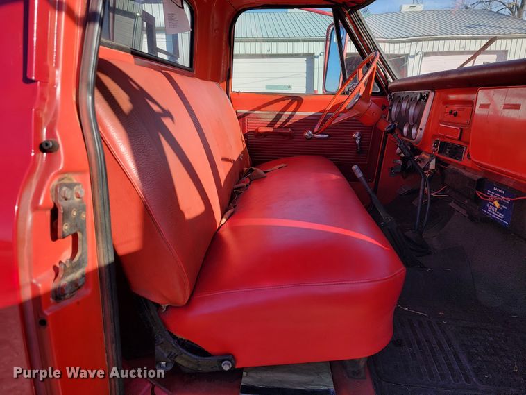 image for item JE9114 Chevrolet C50  pumper fire truck