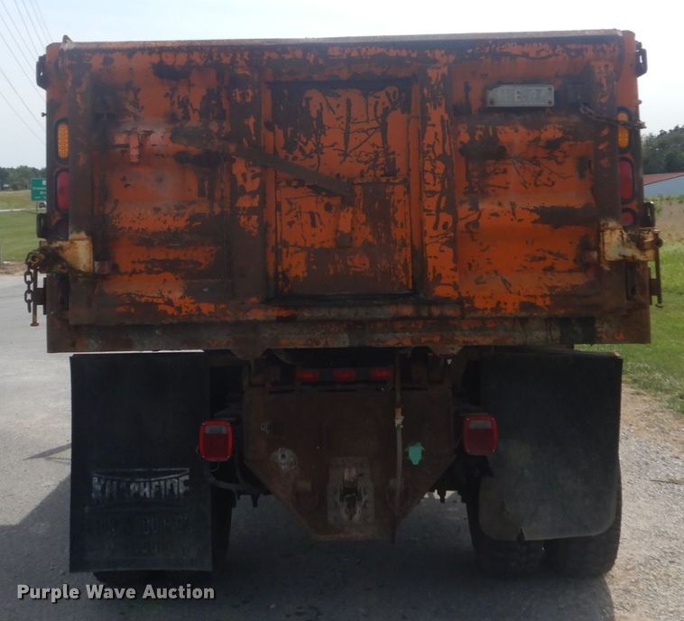 image for item JG9068 2003 International WorkStar 7400  Crew Cab dump truck