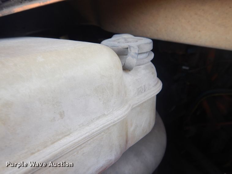 image for item JG9068 2003 International WorkStar 7400  Crew Cab dump truck