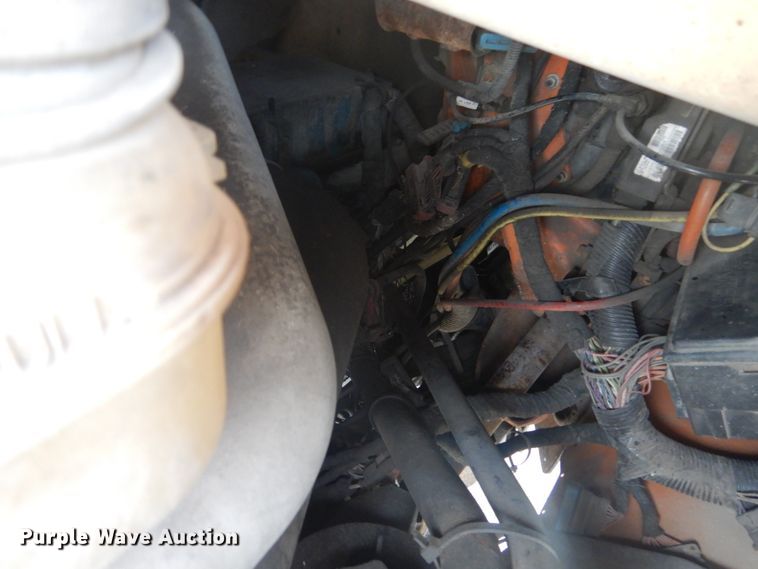 image for item JG9068 2003 International WorkStar 7400  Crew Cab dump truck