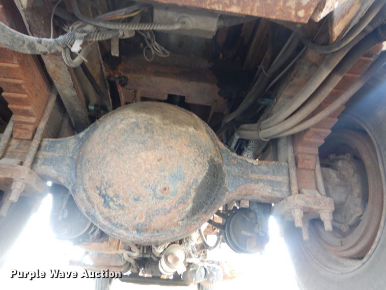 image for item JG9068 2003 International WorkStar 7400  Crew Cab dump truck