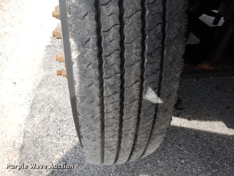 image for item JG9068 2003 International WorkStar 7400  Crew Cab dump truck