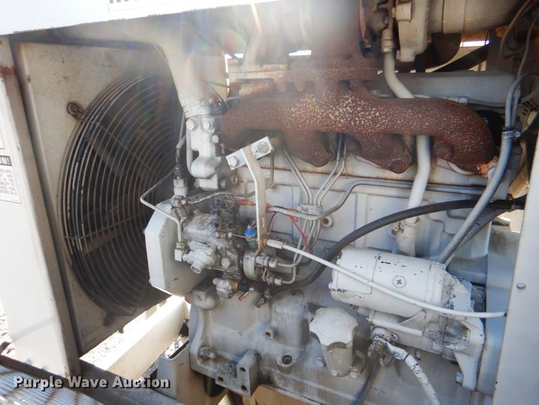 image for item JN9076 Brush Bandit 280XP  wood chipper