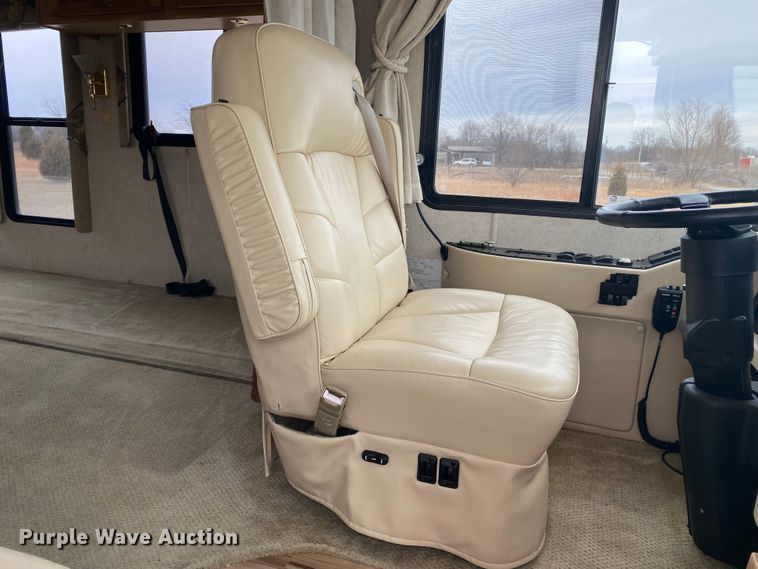 image for item JN9153 2004 Safari Cheetah  RV