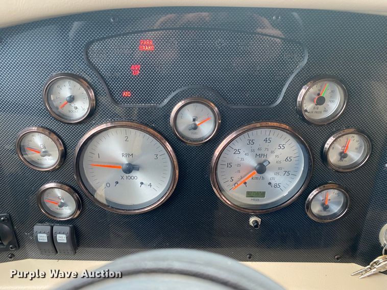 image for item JN9153 2004 Safari Cheetah  RV