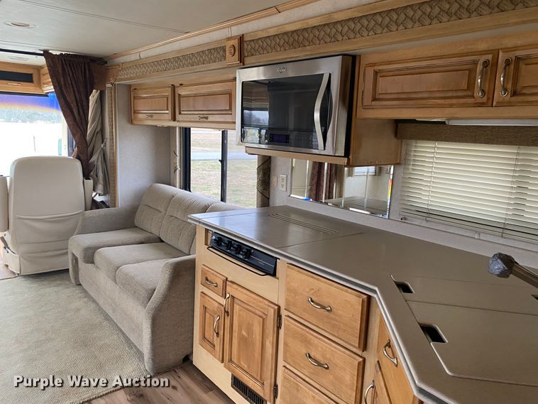 image for item JN9153 2004 Safari Cheetah  RV