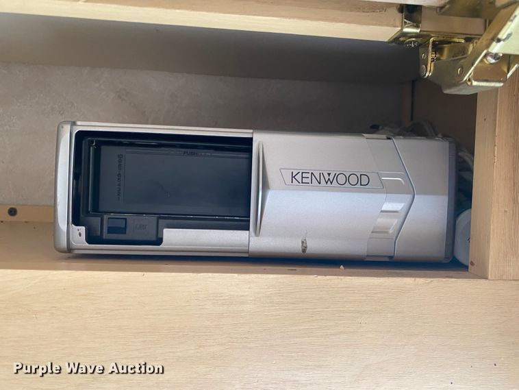 image for item JN9153 2004 Safari Cheetah  RV