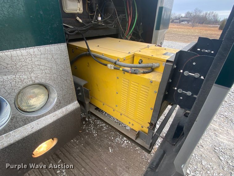 image for item JN9153 2004 Safari Cheetah  RV