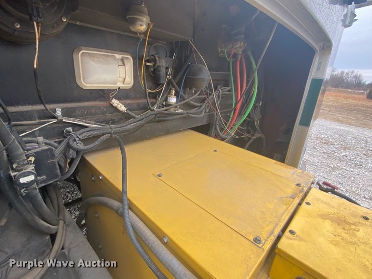 image for item JN9153 2004 Safari Cheetah  RV