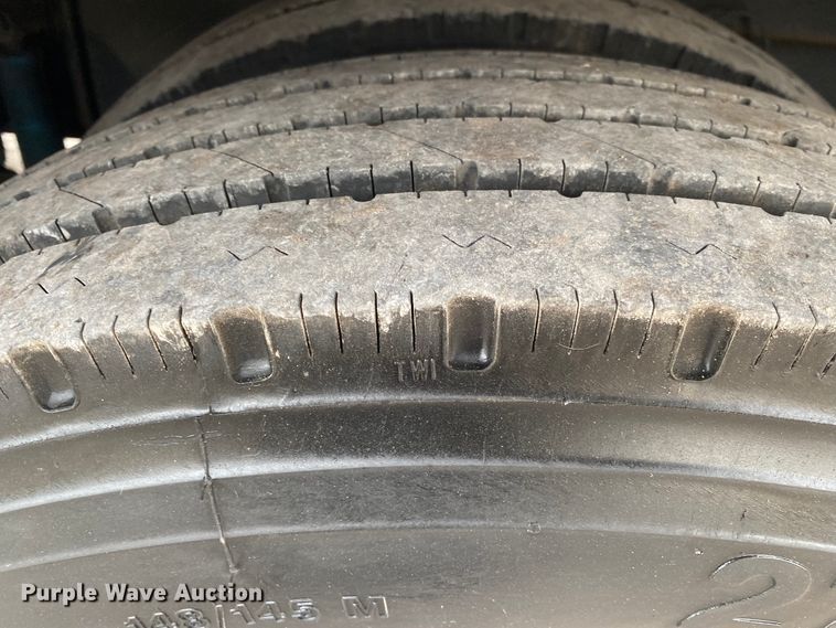 image for item JN9153 2004 Safari Cheetah  RV