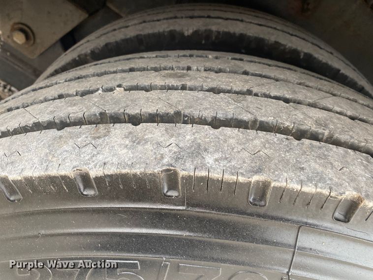 image for item JN9153 2004 Safari Cheetah  RV