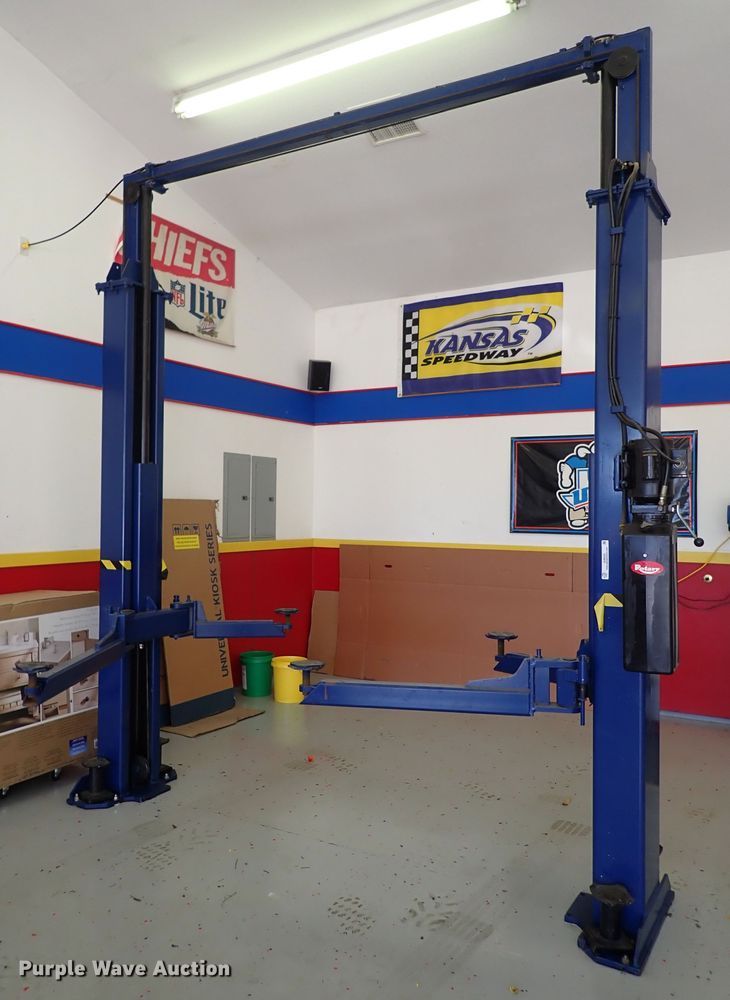 image for item JU9022 Forward  two post automotive lift